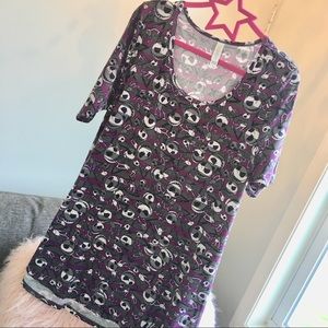 NWOT LuLaRoe Size Large Jack Perfect T